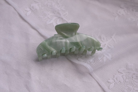 Hair Claw Clip in Peppermint Candy