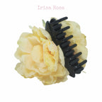 Peony Claw in Yellow