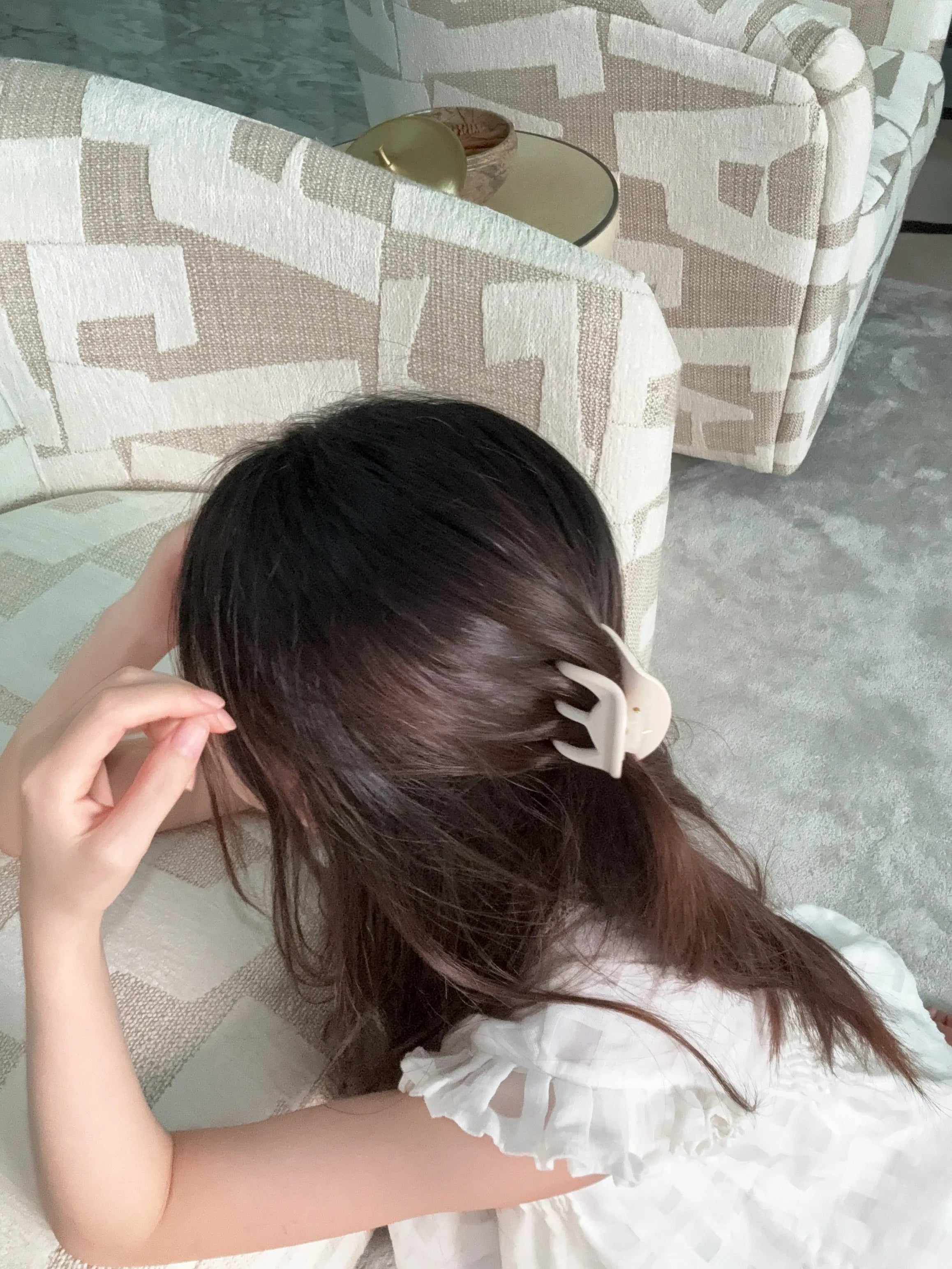 Jellyfish Claw in White