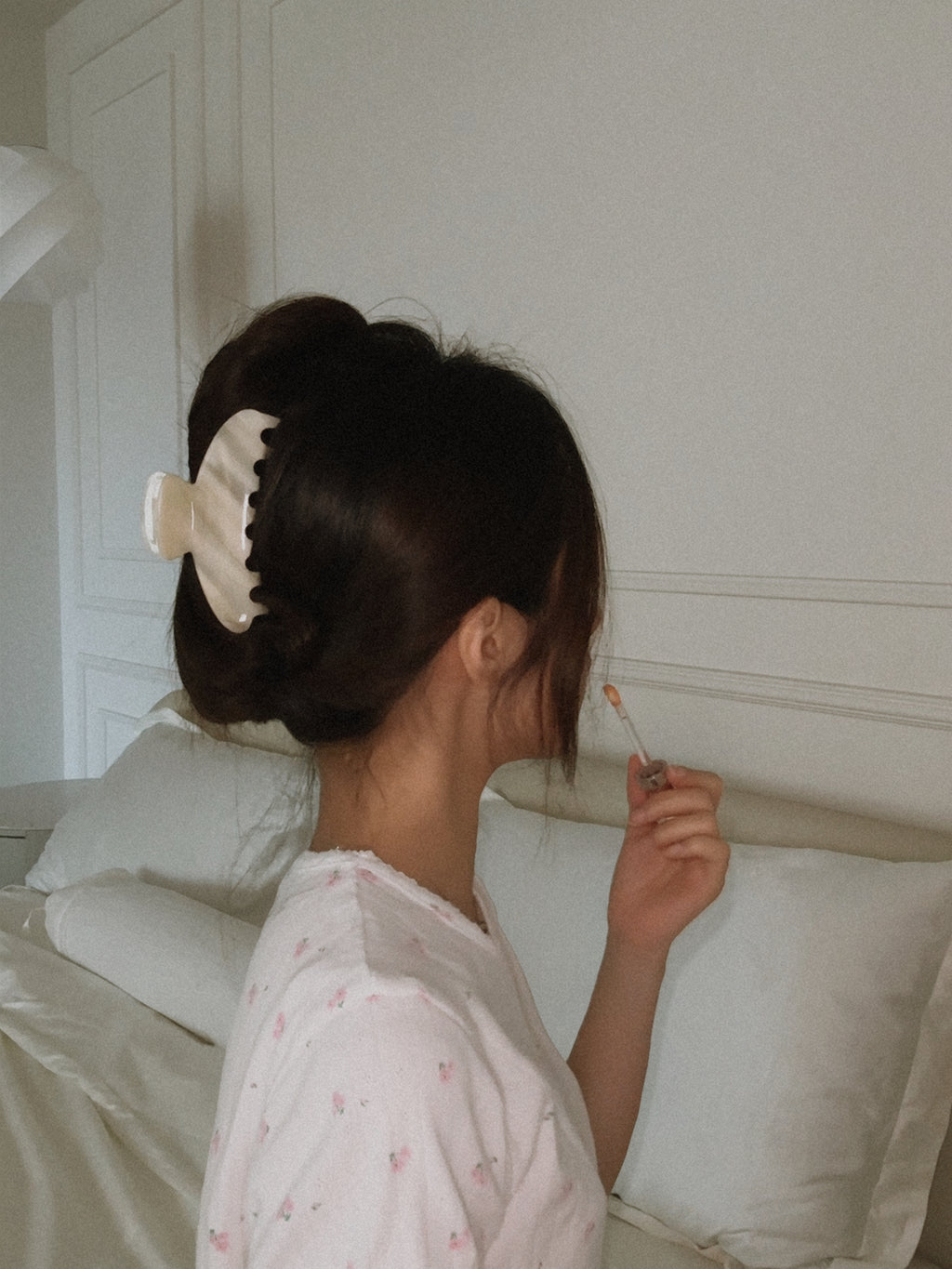 Gabrielle Claw in La crème