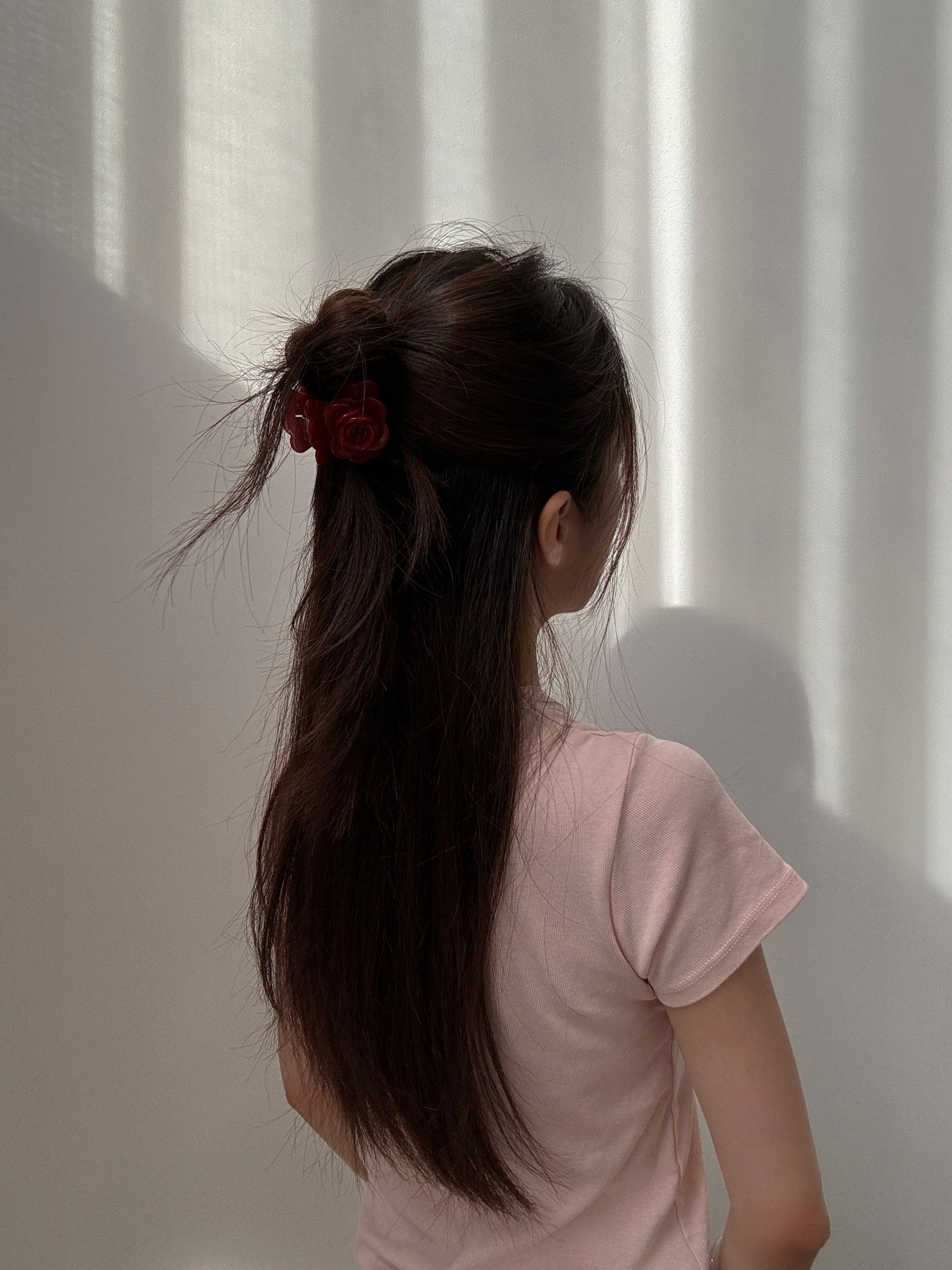 Petit Rose Hair Claw in Red