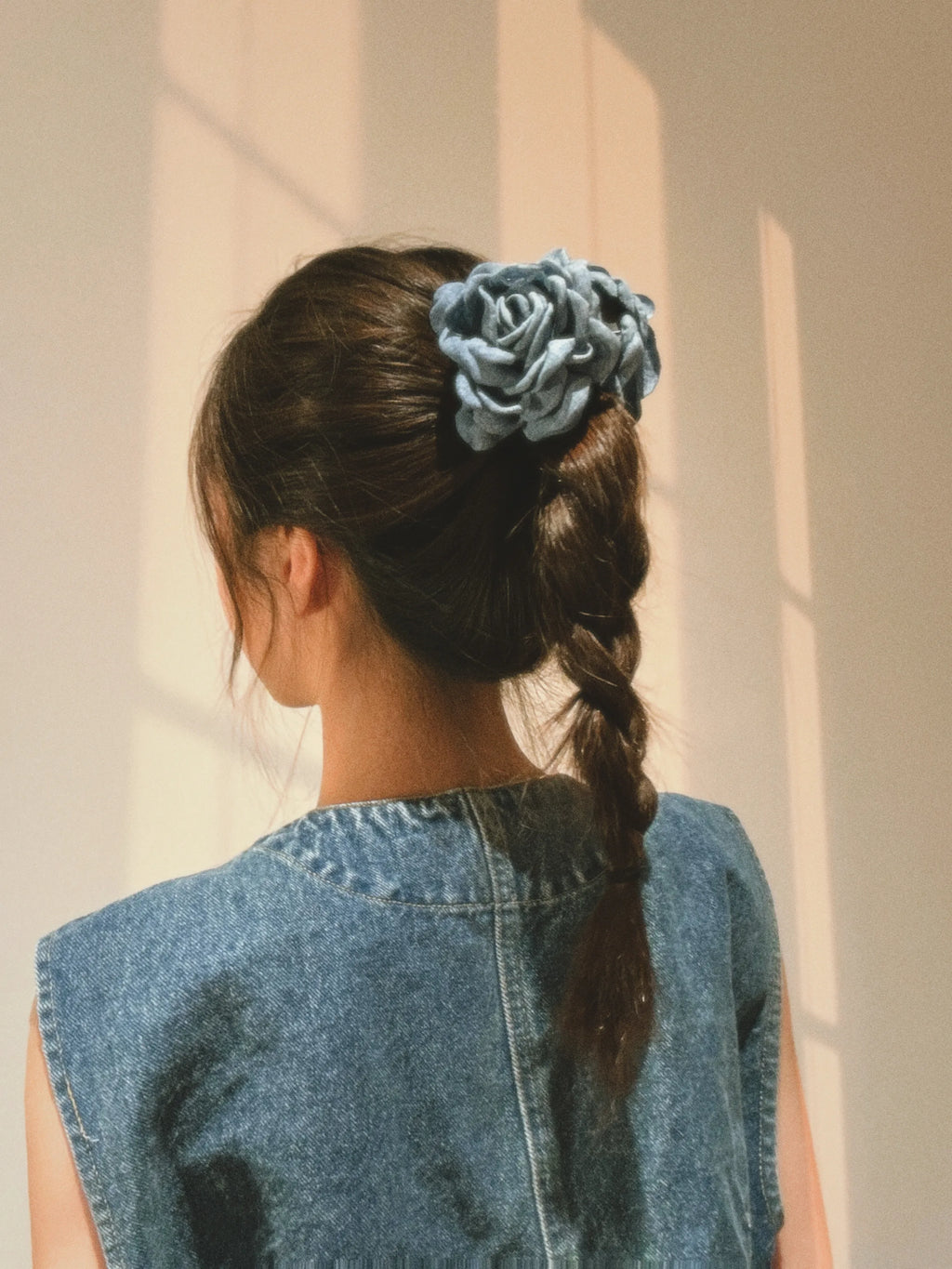 Blue denim-inspired Camellia claw clip – stylish hair accessory for casual and wedding looks
