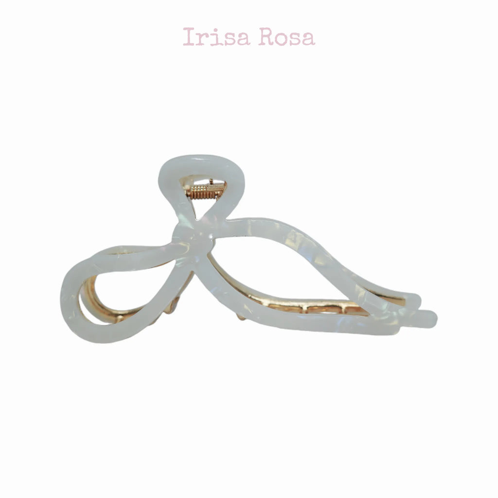 Pearl white bow claw clip – minimalist claw clip for women