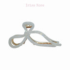 Pearl white bow claw clip – minimalist claw clip for women